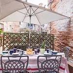 La Delizia Central Apartment